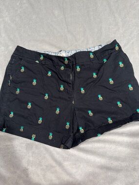 Cambridge Dry Goods Black Pineapple-Embroidered Women's Shorts